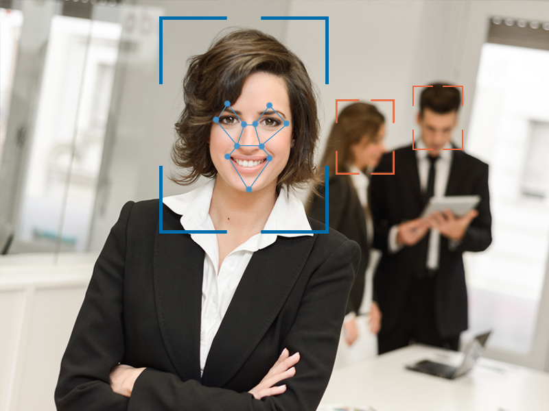 Riconoscimento facciale intelligente con videosorveglianza attiva